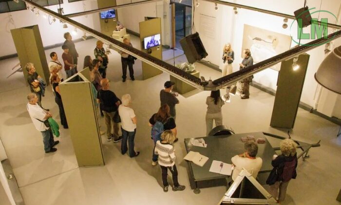 MUESTRA “TRÁILER, UNA OBRA QUE EXPONE OBRA” EN BERAZATEGUI