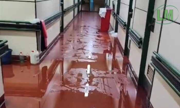 EL HOSPITAL EVITA PUEBLO DE BERAZATEGUI INUNDADO TRAS LA FUERTE TORMENTA