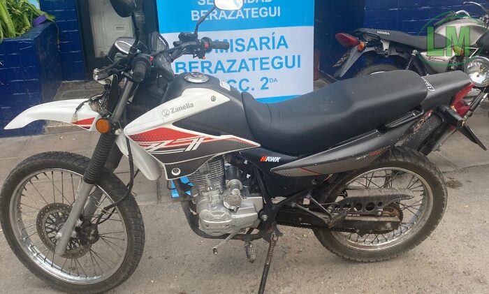 DETUVIERON A DOS JÓVENES QUE INTENTARON ROBAR UNA MOTO EN RANELAGH