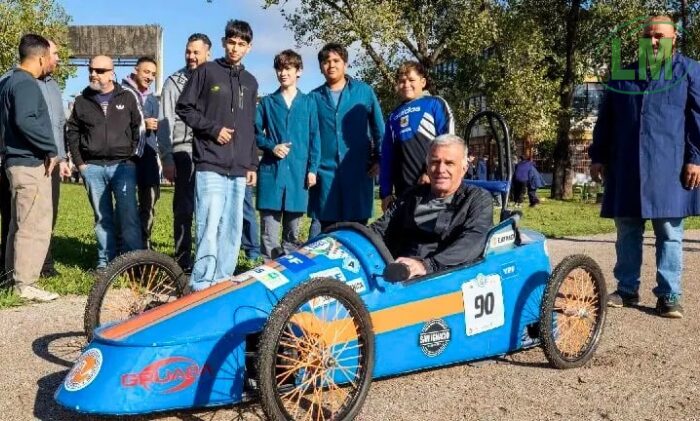 INNOVACIÓN EDUCATIVA: ESTUDIANTES DE BERAZATEGUI DISEÑARON AUTOS ELÉCTRICOS