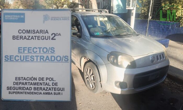 POLICÍA RECUPERA VEHÍCULO ROBADO LUEGO DE UNA PERSECUCIÓN EN FLORENCIO VARELA