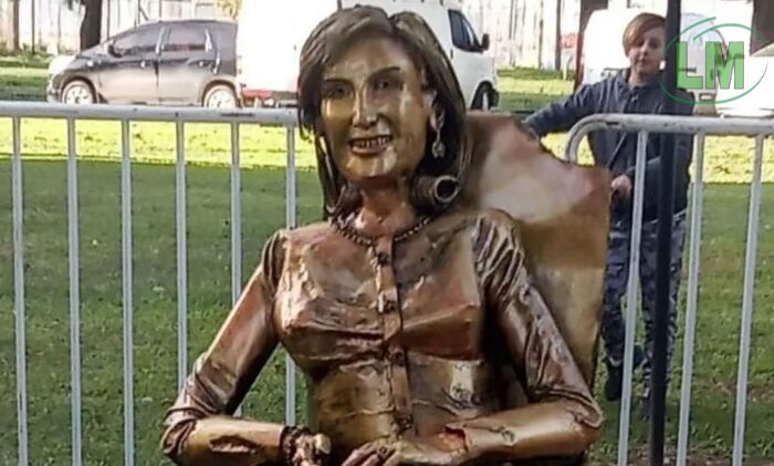 MIRTHA LEGRAND MANIFESTÓ SU ENOJO AL RECORDAR LA POLÉMICA ESTATUA EN SU HONOR EN VILLA CAÑÁS