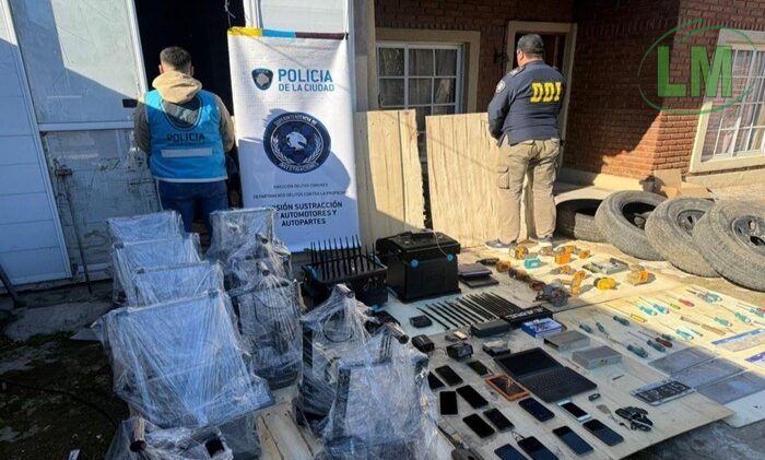 DETUVIERON A LOS LÍDERES DE LA BANDA QUE ROBÓ 25 HILUX EN EL CONURBANO Y CAPITAL FEDERAL