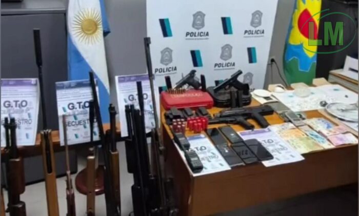 GOLPE AL NARCOTRÁFICO EN EZPELETA: ARSENAL DE ARMAS Y COCAÍNA SECUESTRADOS