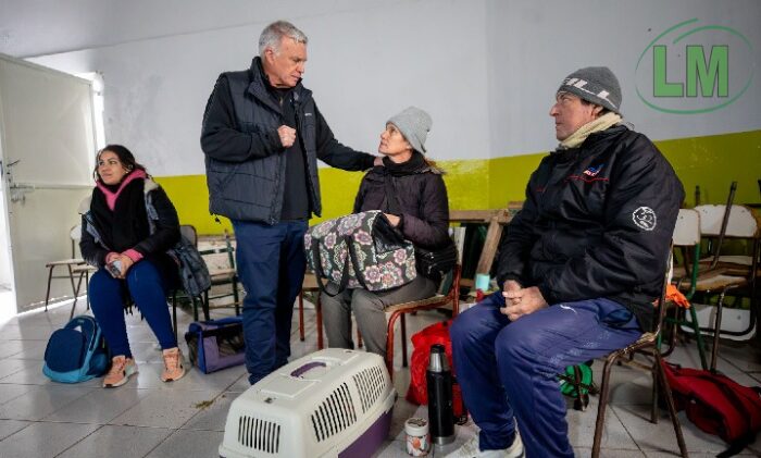 CARLOS BALOR VISITÓ LA JORNADA GRATUITA DE SALUD ANIMAL EN HUDSON