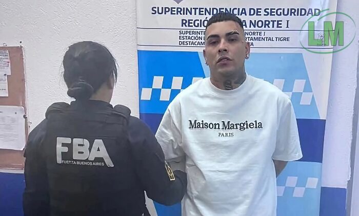 DETUVIERON A CALLEJERO FINO EN TIGRE MIENTRAS CIRCULABA EN UNA CAMIONETA SIN PATENTE Y CON UN ARMA