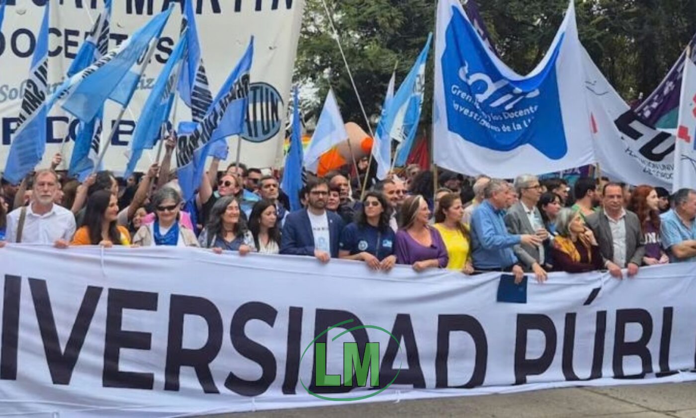 DOCENTES Y NO DOCENTES UNIVERSITARIOS INICIAN UN PARO DE 72 HORAS
