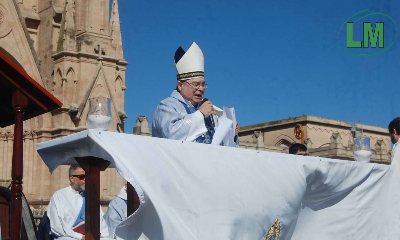 EL OBISPO DE QUILMES CARLOS TISSERA ANUNCIÓ SU RENUNCIA DURANTE UNA MISA EN LUJÁN