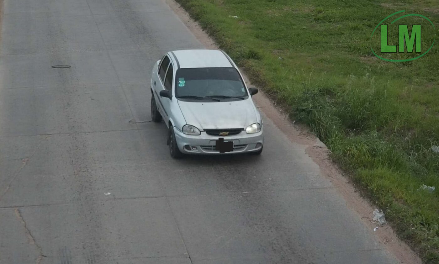 INTERCEPTAN EN FLORENCIO VARELA UN AUTO QUE TENÍA PEDIDO DE CAPTURA