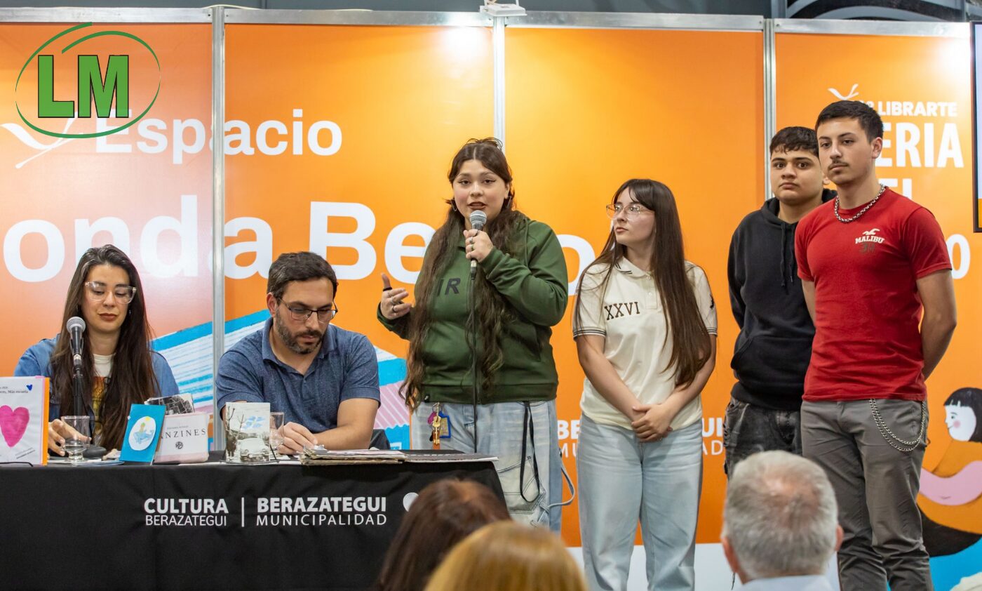 ESTUDIANTES DE LA SECUNDARIA 14 PRESENTARON SU PROYECTO EDITORIAL EN LIBRARTE 2026