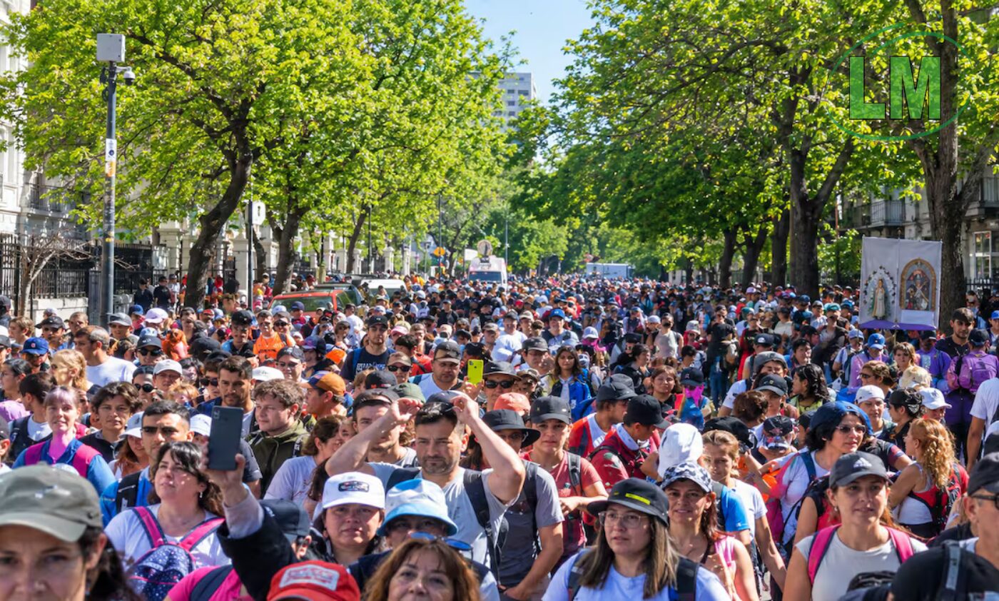 MILES DE FIELES PEREGRINAN A LUJÁN EN LA 52° EDICIÓN DE LA PEREGRINACIÓN JUVENIL